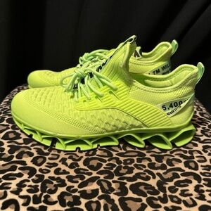 Women’s size 10 running shoe